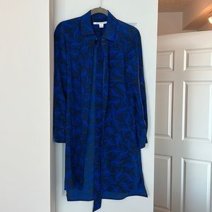DVF classic shirt dress size 2 100% silk mint condition